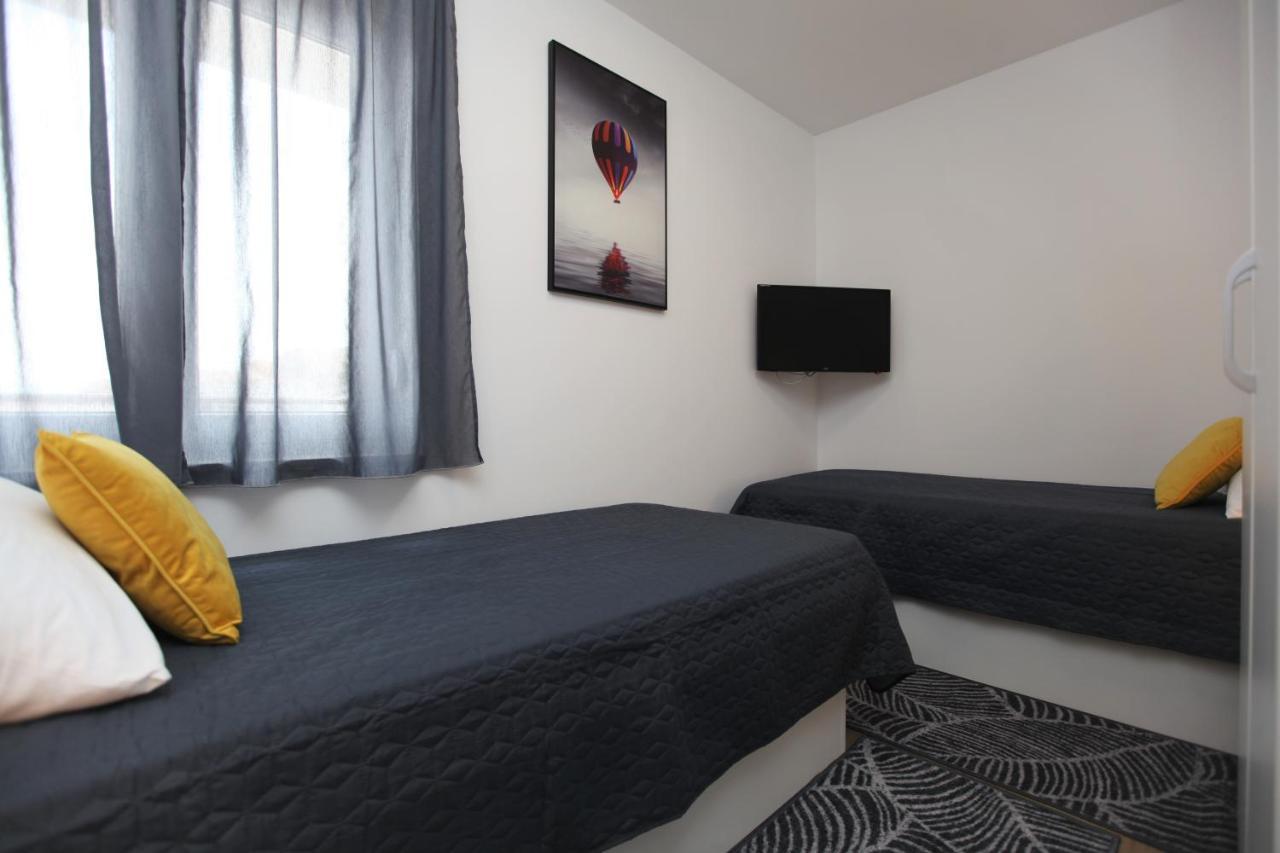 Apartmani Ive تروغير المظهر الخارجي الصورة