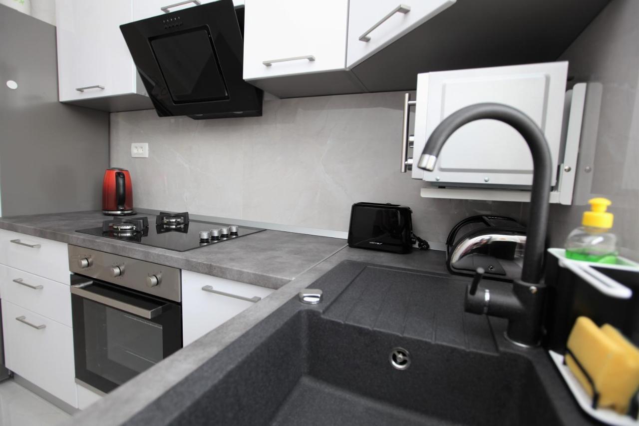 Apartmani Ive تروغير المظهر الخارجي الصورة