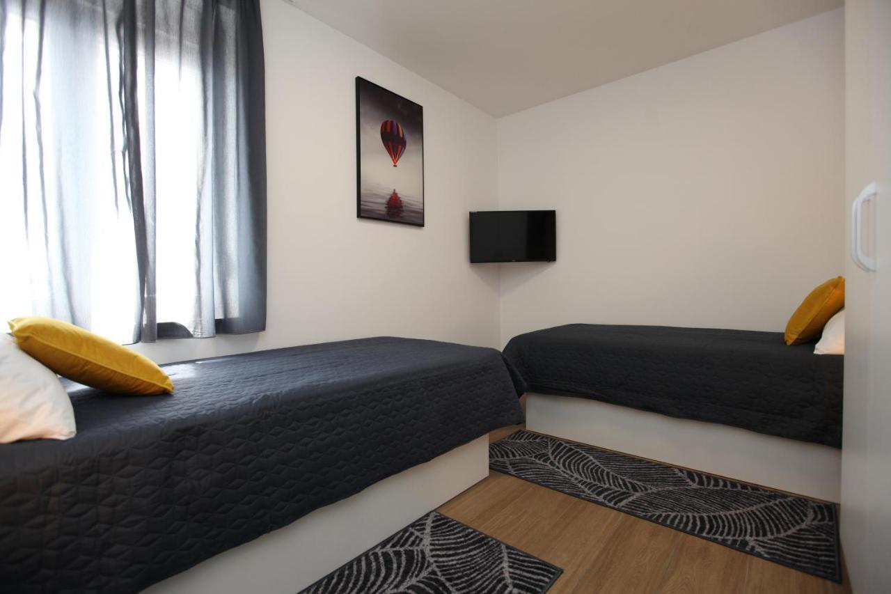 Apartmani Ive تروغير المظهر الخارجي الصورة