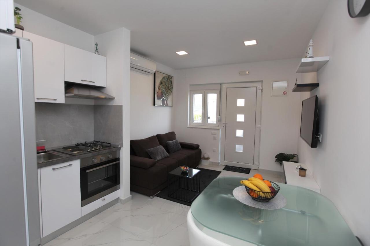 Apartmani Ive تروغير المظهر الخارجي الصورة