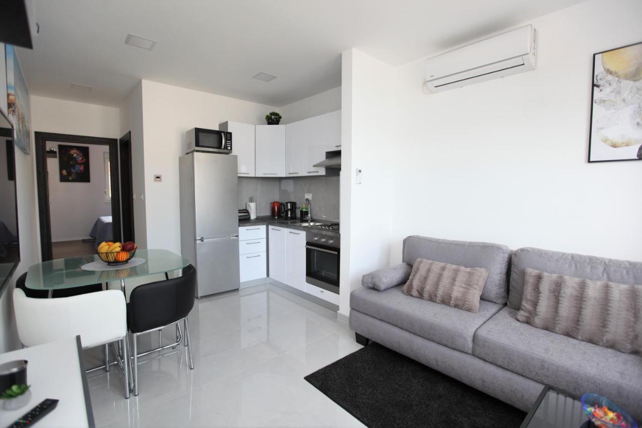 Apartmani Ive تروغير المظهر الخارجي الصورة