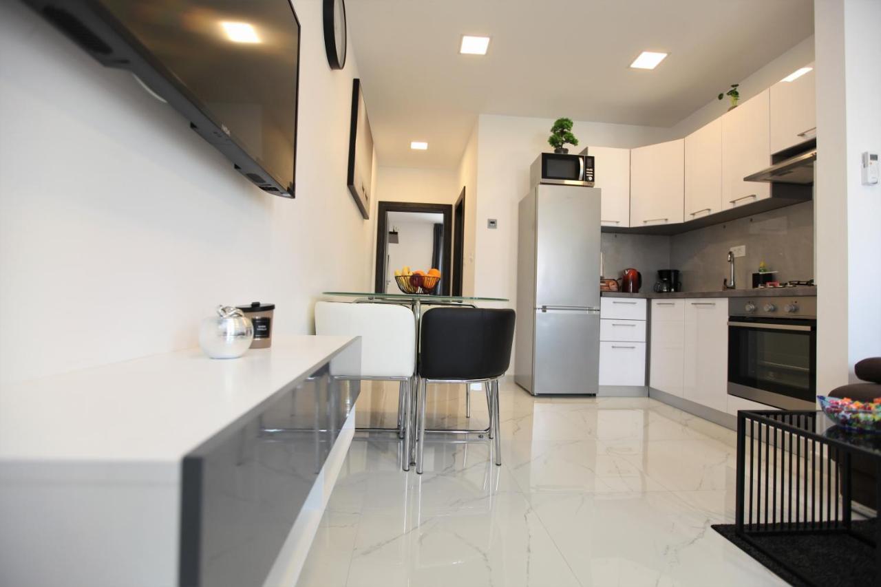 Apartmani Ive تروغير المظهر الخارجي الصورة